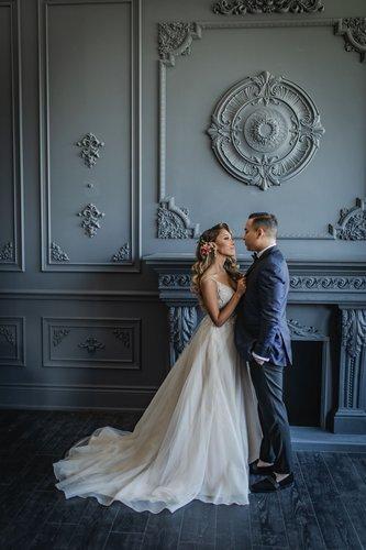 mobile - carousel-hero-element image-4